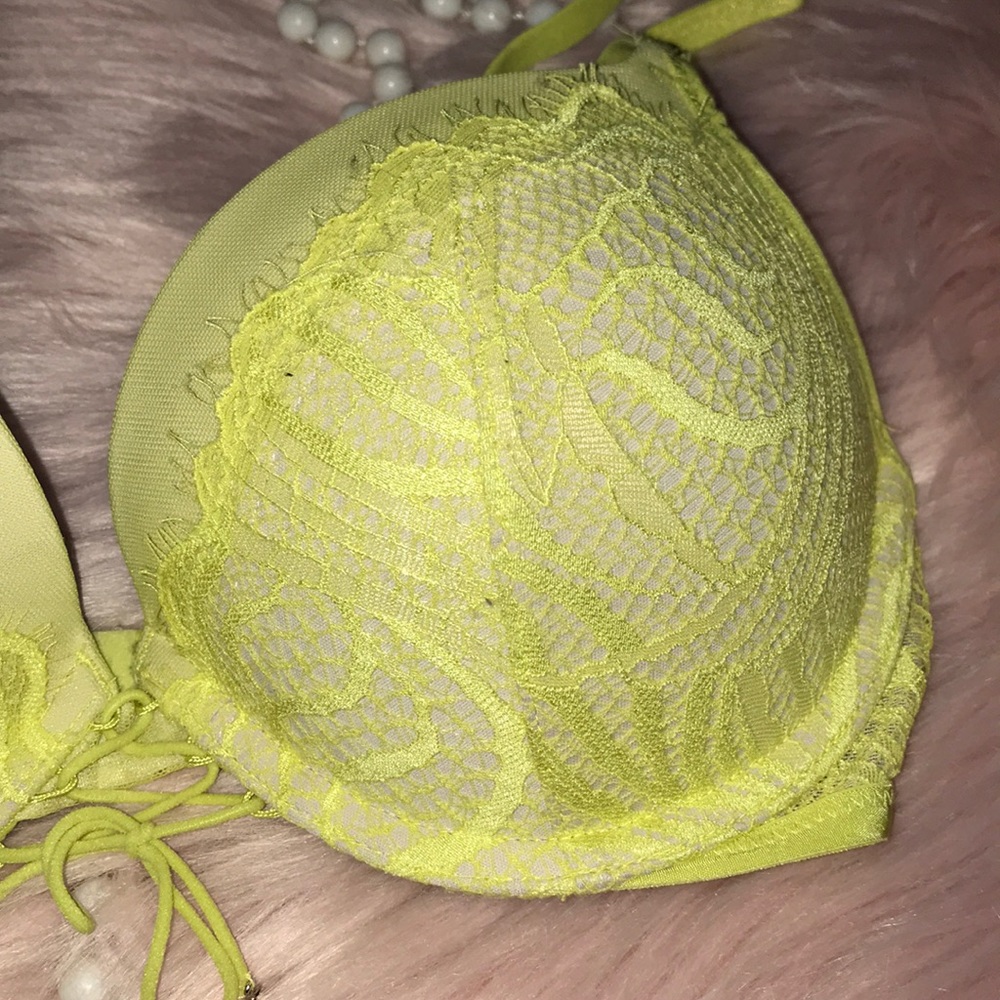 Victoria Secret Neon Yellow Bra - Picture 4 of 5